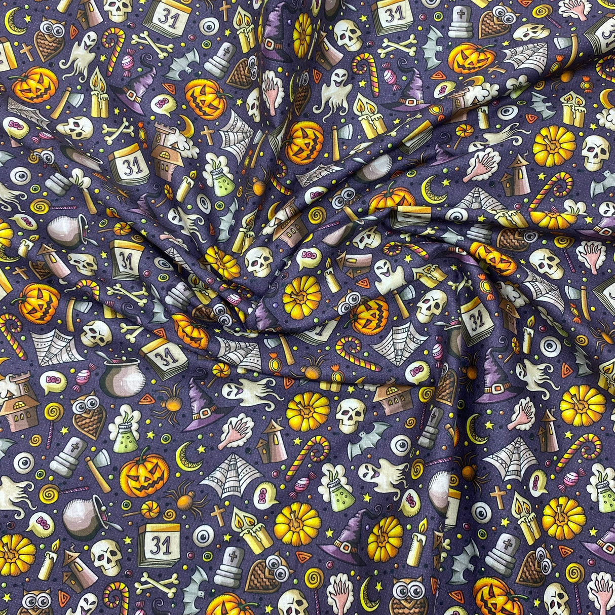 Per Metre Premium Quality 100% Quilting Halloween Cotton 45' Wide  (Halloween Night)