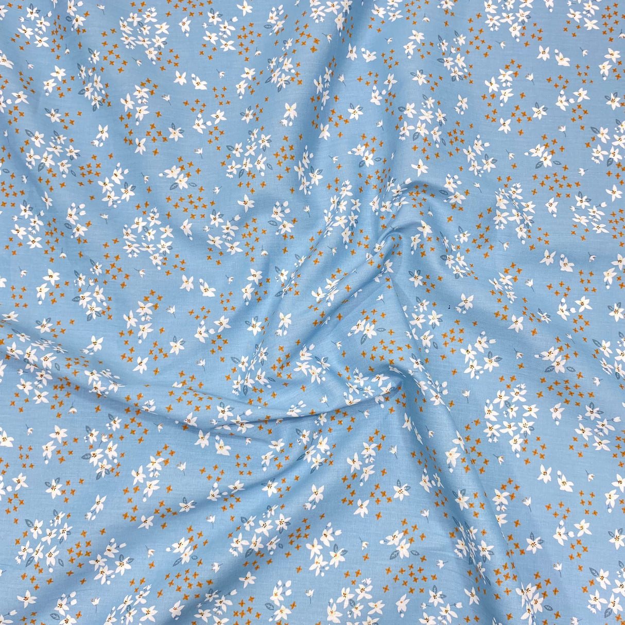 Per Metre Luxury Dressmaking 100% Cotton Lawn- 60" (Sky)