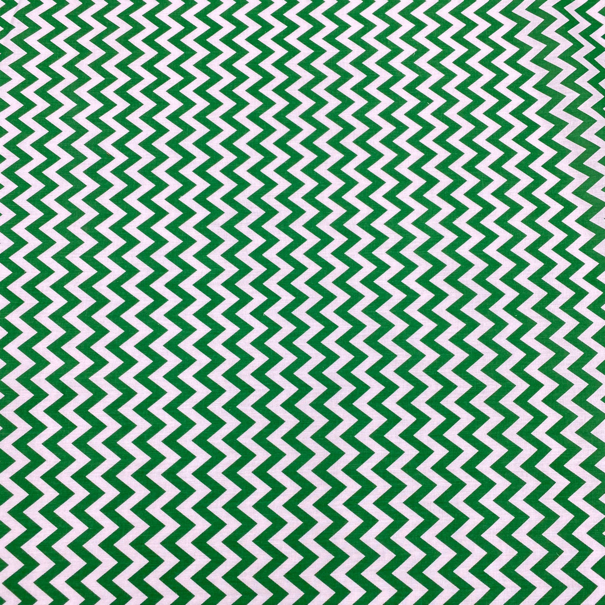 Per Metre Super Soft Polycotton 45" Wide (White, Green Zigzag)