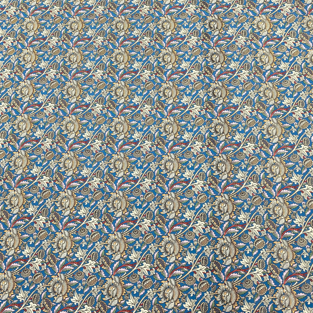 Per Metre Luxury Dressmaking 100% Cotton Lawn- 60" (Blue Flowers)