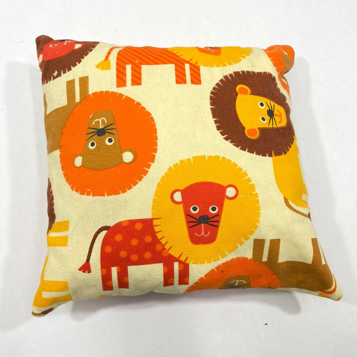 9cm x 9cm, Printed Cotton Canvas Miniature Cushions (Cartoon Lions)