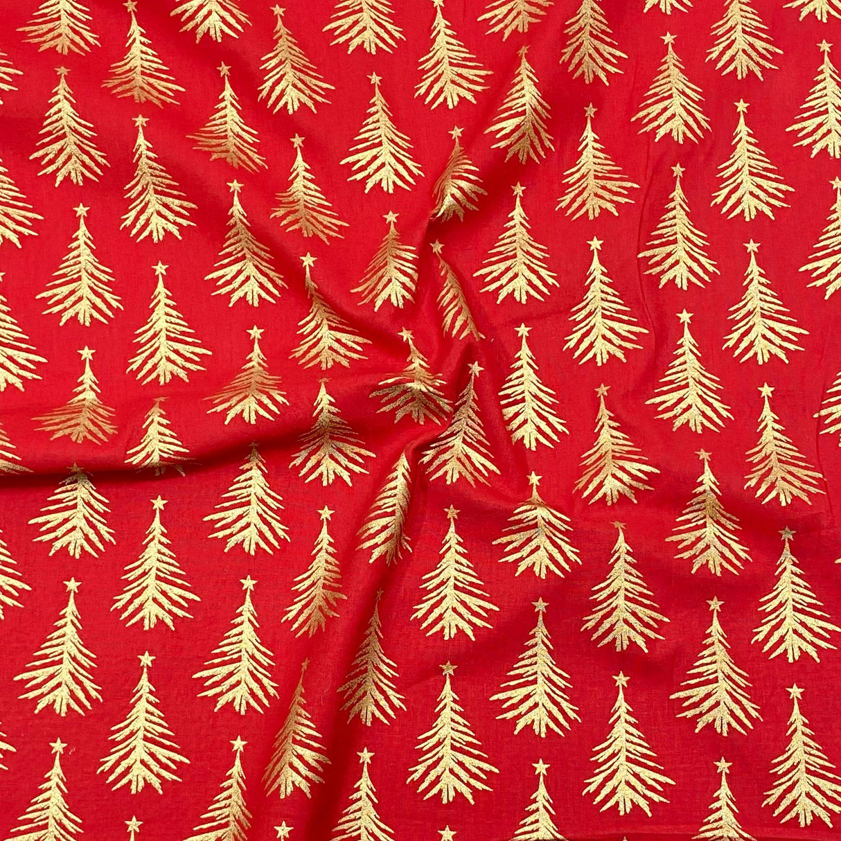 Per Metre Digitally Printed Gold Foil Christmas 100% Cotton- 45" Wide (Red Tree)