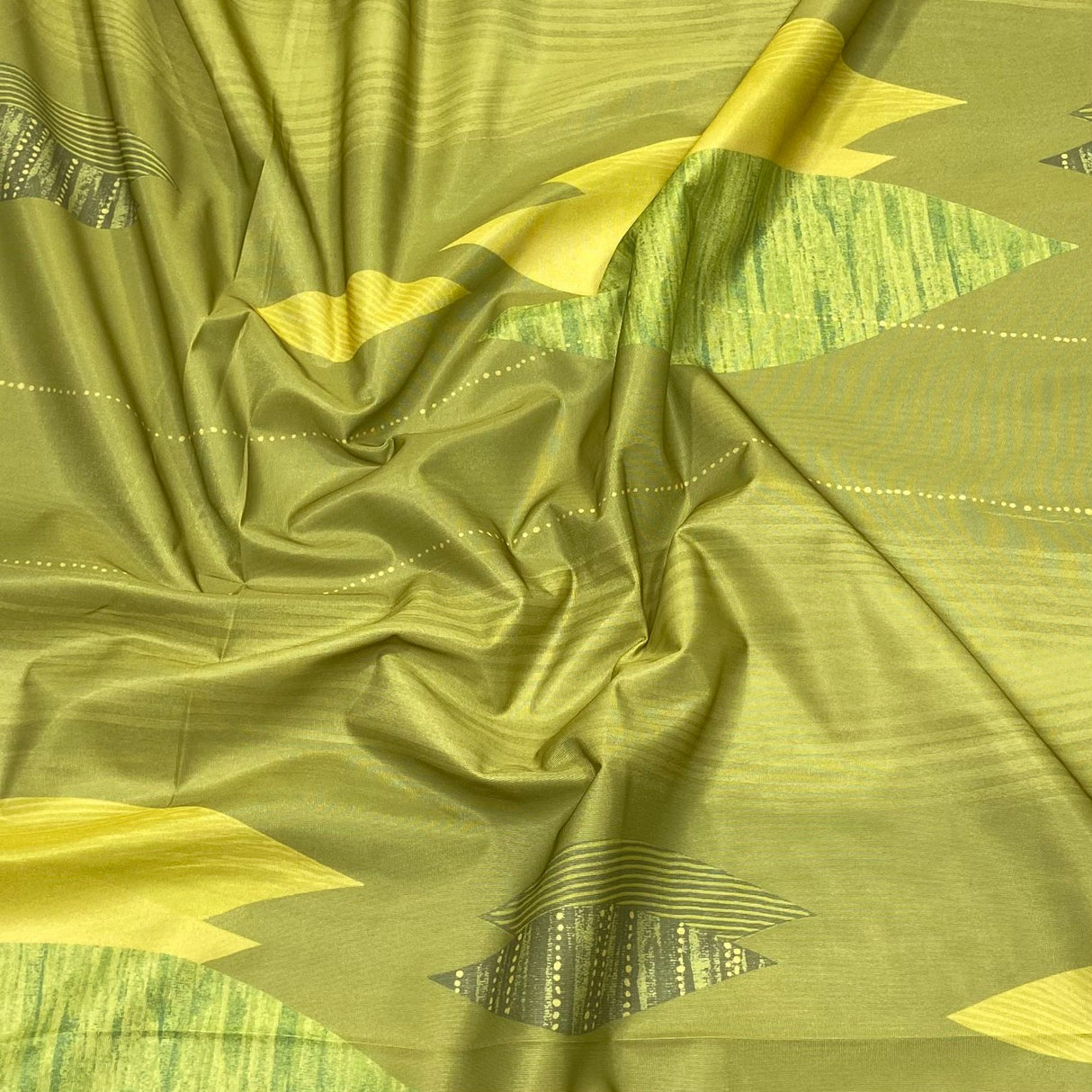 3 Metres Silky-Smooth Crepe- 55" Wide (Summer Leaves)