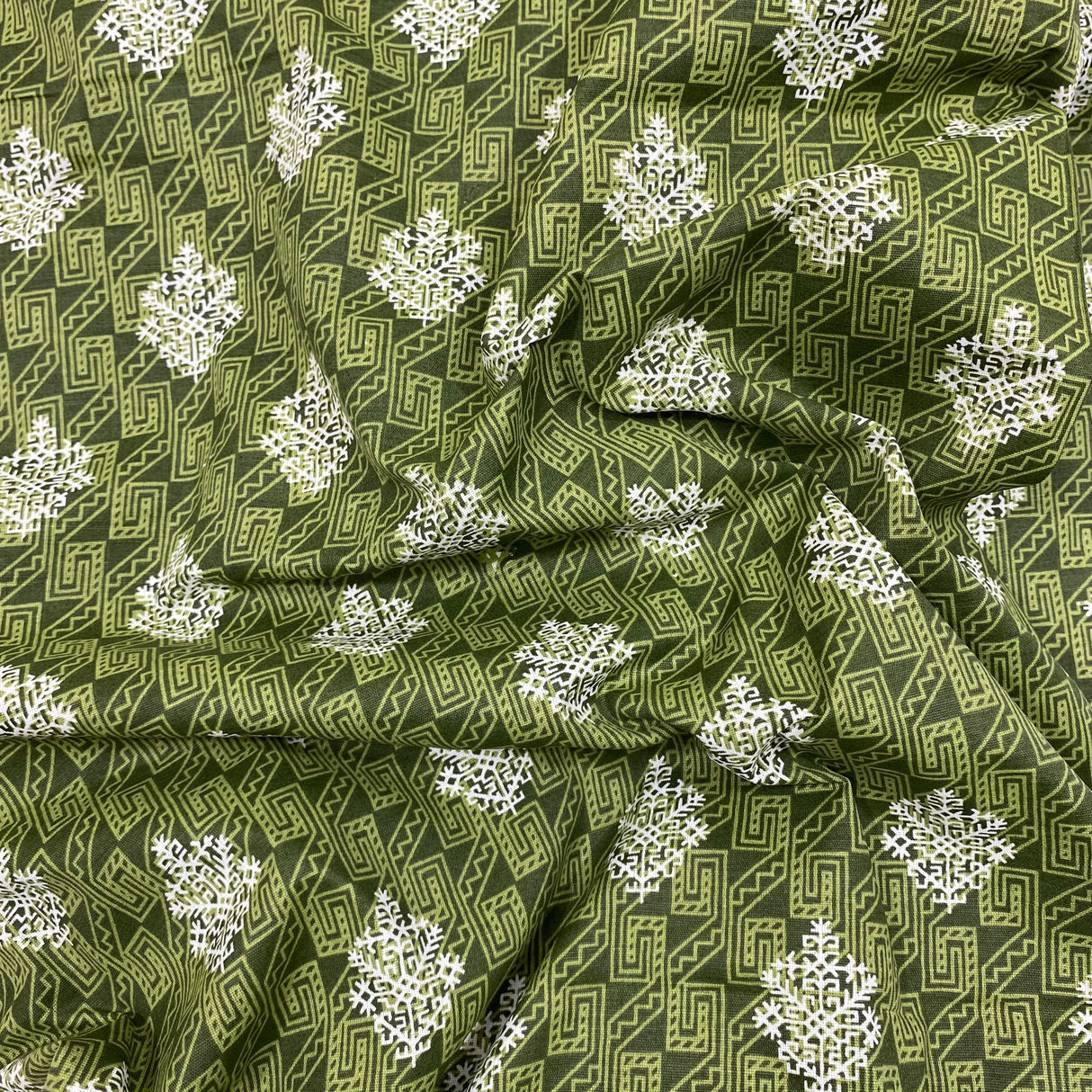 3 Metres Luxury 100% Cotton - 36" Wide - (Dark Green)