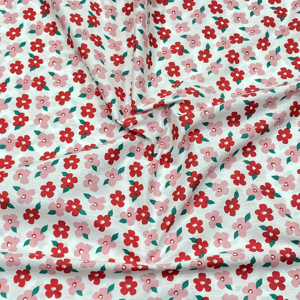 Per Metre Luxury Dressmaking 100% Cotton Lawn- 60" (Dizzy)