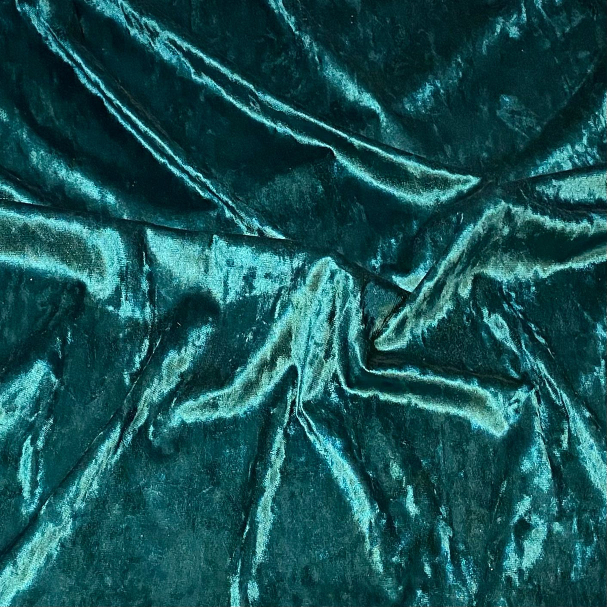 3 Metres Crushed Soft Velvet 55" Wide (Teal)