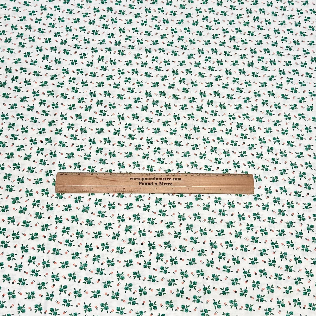 3 Metres Luxury 100% Cotton - 36" Wide - (Green Flowers)