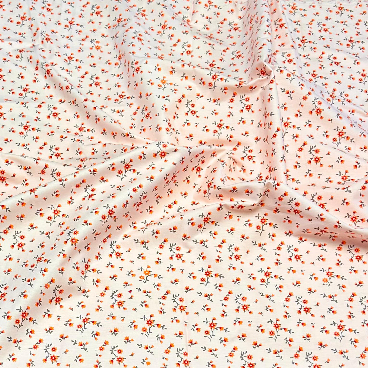 3 Metres Luxury 100% Cotton - 36" Wide - (Orange Daisy)