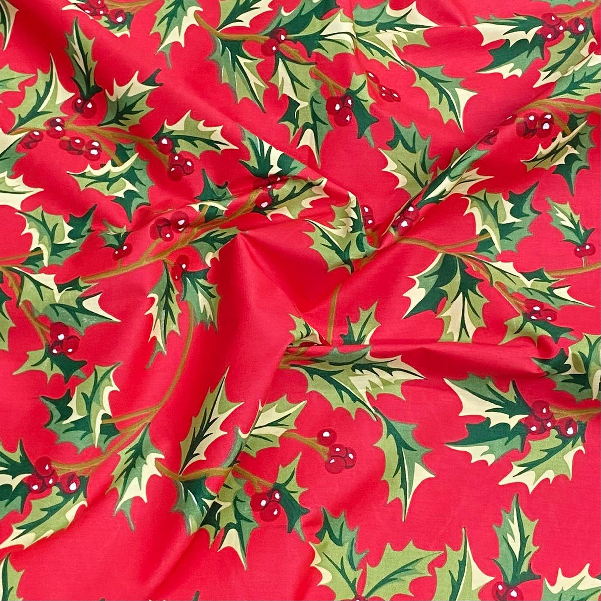 3 Metres Super Soft Christmas Print Poplin Cotton - 45" Wide (Mistletoe Red)