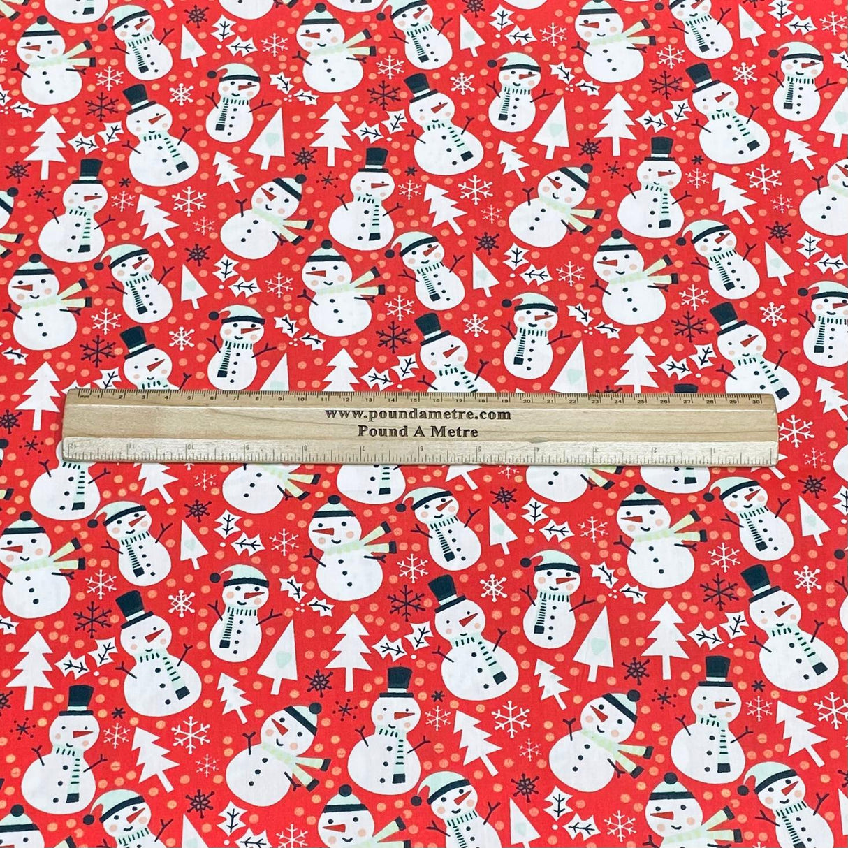 3 Metres Super Soft Christmas Print Poplin Cotton - 45" Wide (Snowman Red)