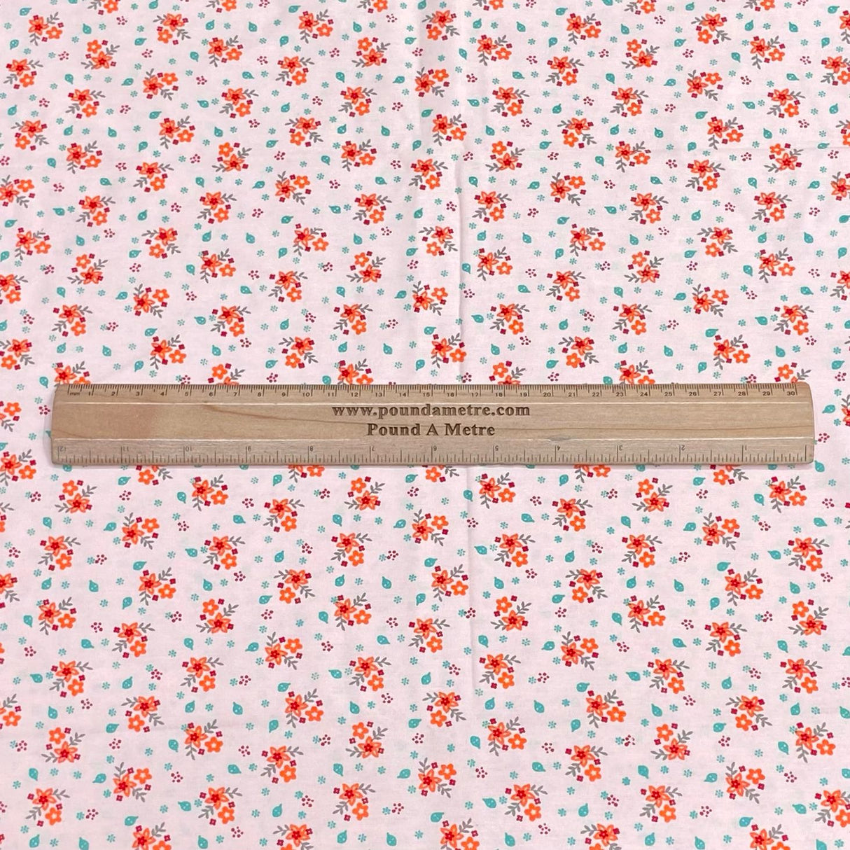 3 Metres Luxury 100% Cotton - 36" Wide (Peach & Green)