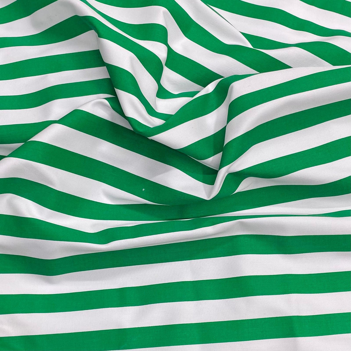 3 Metres Luxury 100% Cotton - 60" Wide (Green & White) Made In Britain