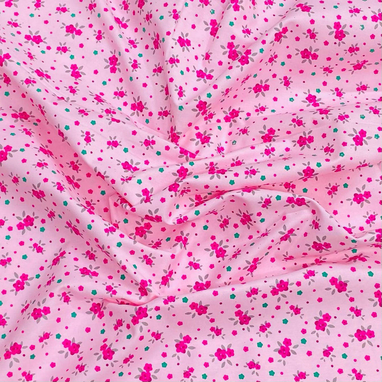 3 Metres Luxury 100% Cotton - 36" Wide (Pink & Green)