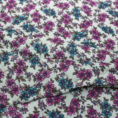 3 Metres Floral Daisy Dress-Rayon 45" Wide Green - Pound A Metre